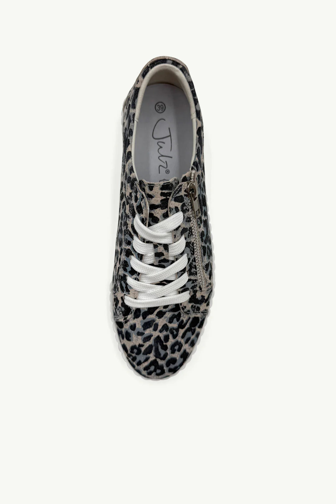 Julz Callie | Grey Leopard