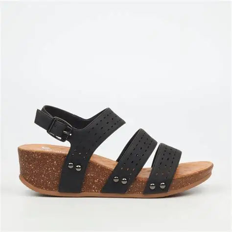Butterfly Feet - Cheyan Black
